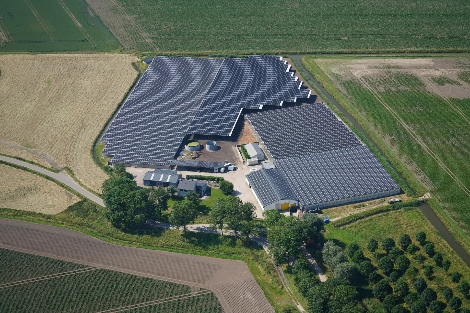 Solar panels on Greenhouse, Heinenoord — Greenhouse solar